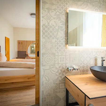 Lorettohof Garni Hotel Gaal