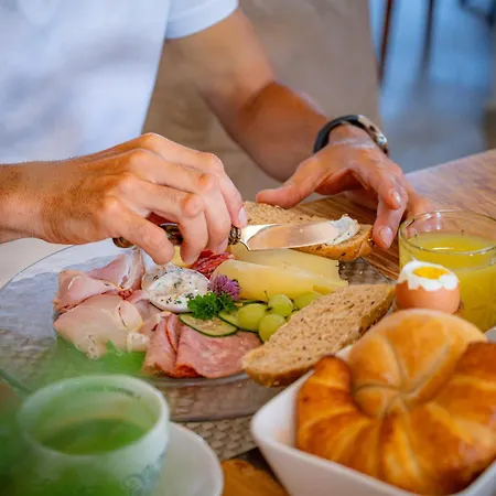 Lorettohof Garni Hotel