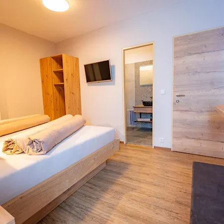 Lorettohof Garni Hotel *