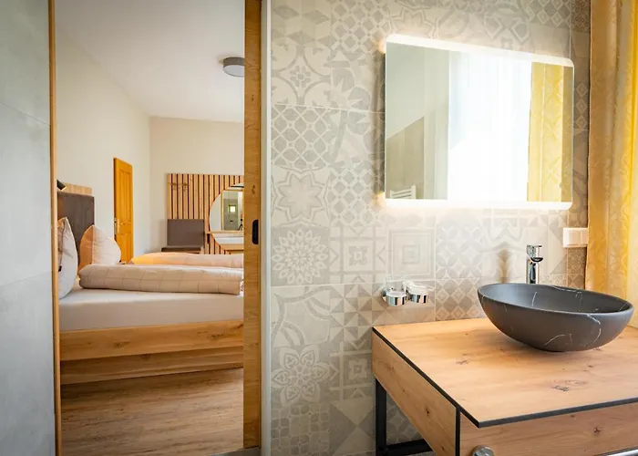 Lorettohof Garni Hotel Gaal