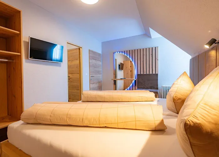 Lorettohof Garni Hotel